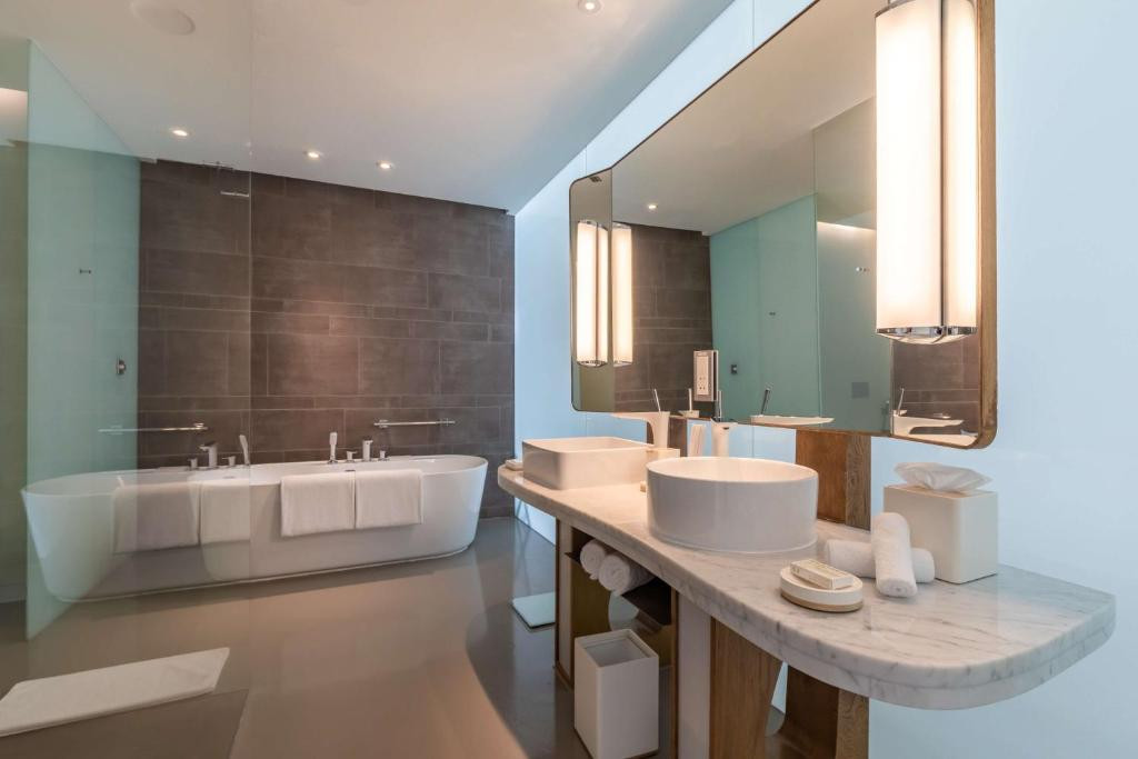 NIKKI BEACH RESORT & SPA 5*