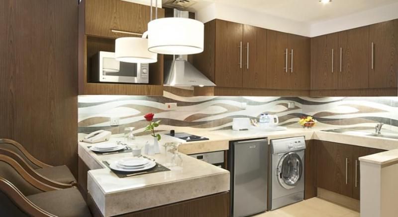 OAKS LIWA EXECUTIVE SUITES 4*