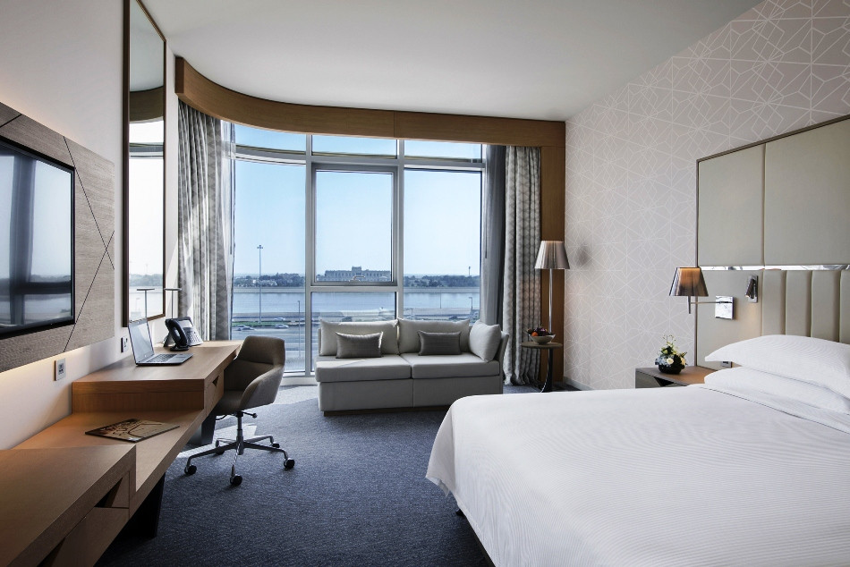 PEARL ROTANA CAPITAL CENTRE 4*