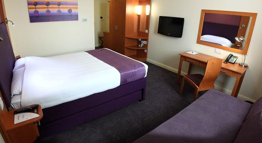 PREMIER INN ABU DHABI CAPITAL CENTRE 3*