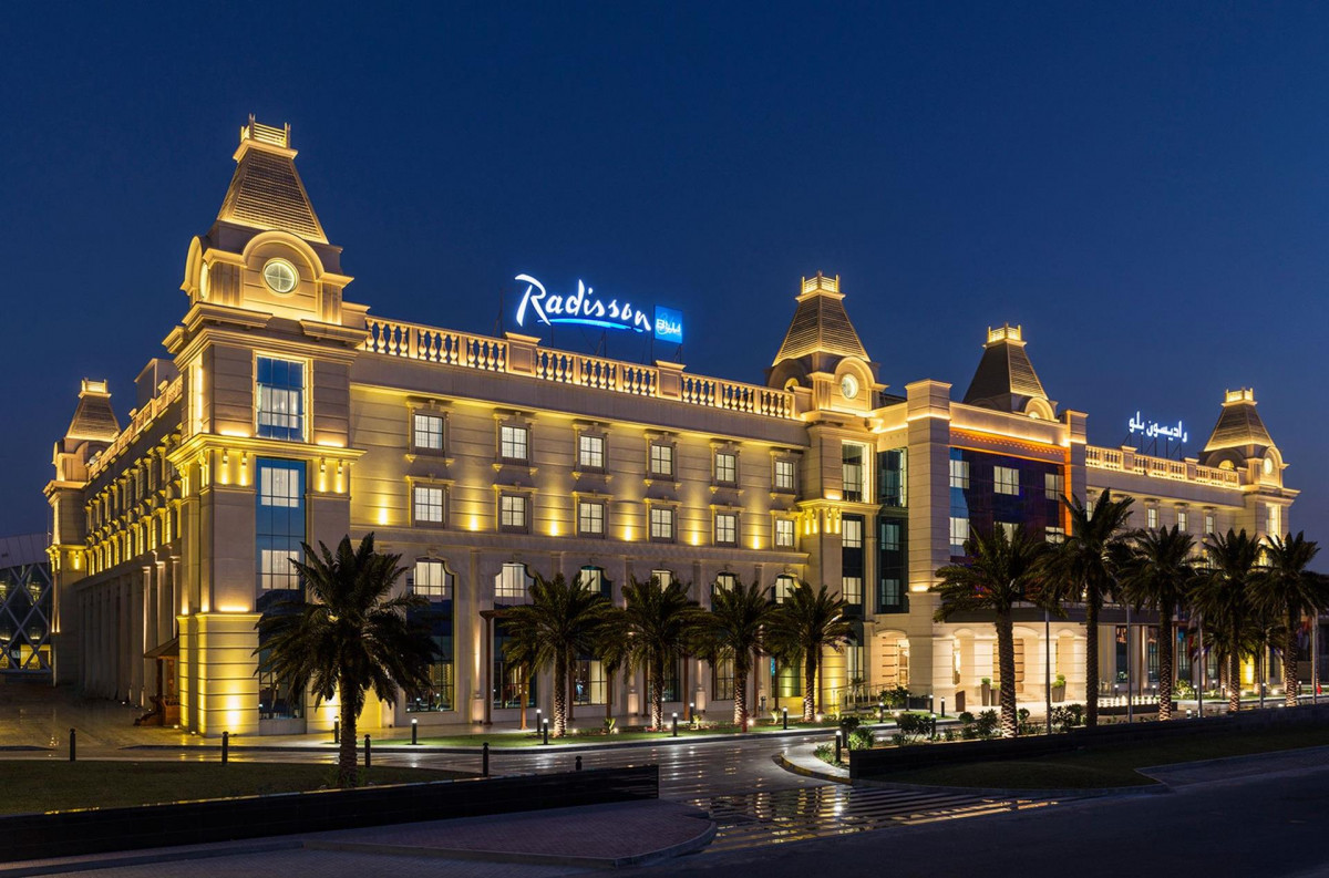 RADISSON BLU AJMAN 4*