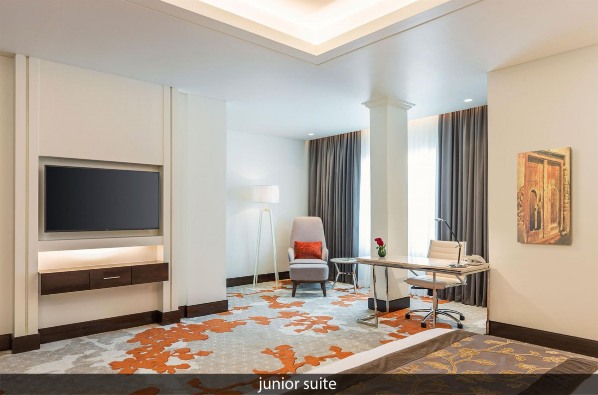 RADISSON BLU AJMAN 4*