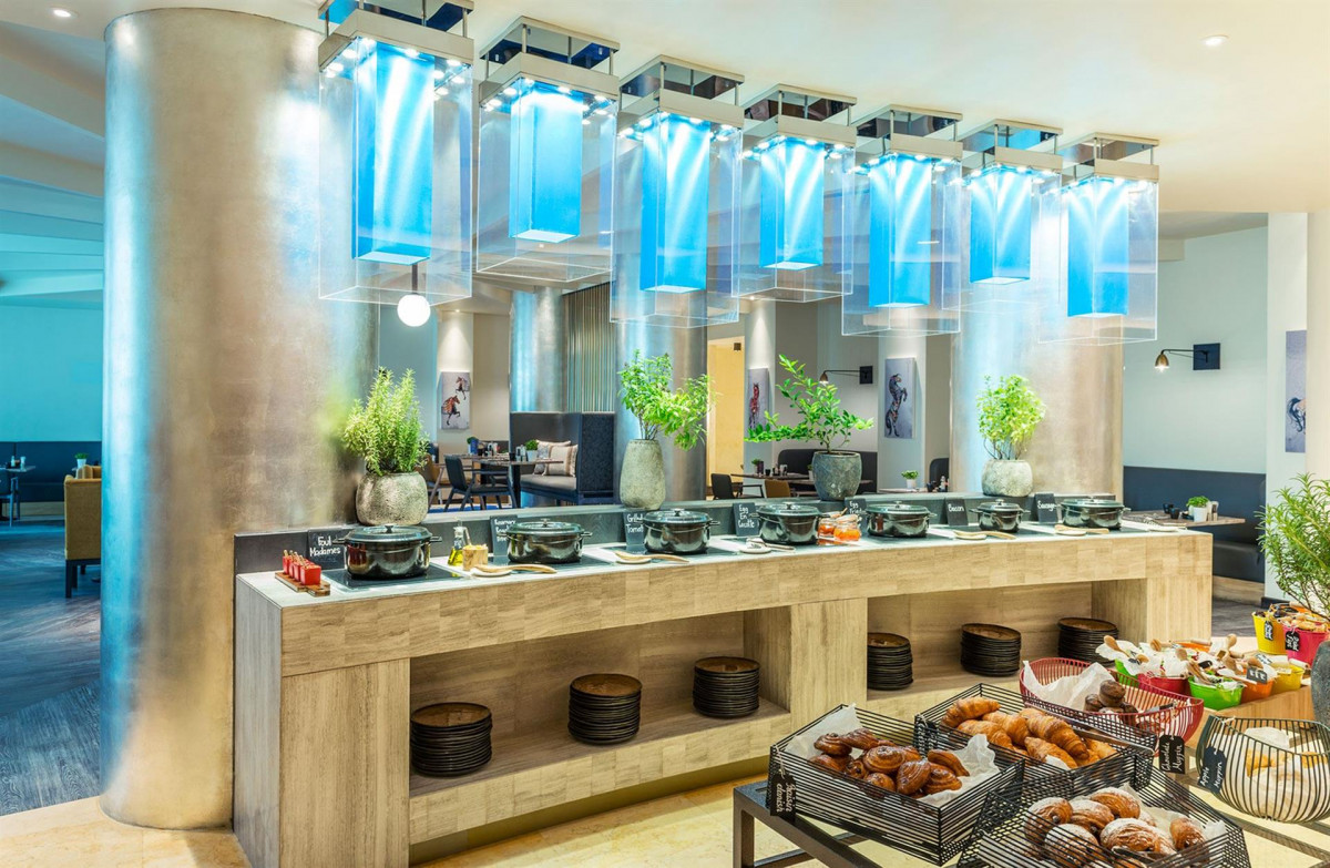 RADISSON BLU AJMAN 4*
