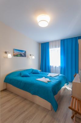 ДЕМОКРАТ НА ФОНТАНКЕ 104