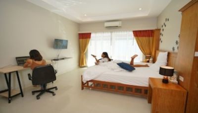 Отель Thepprasit Cosy