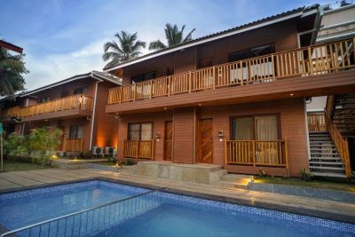 TREEHOUSE MARS BEACH COTTAGES