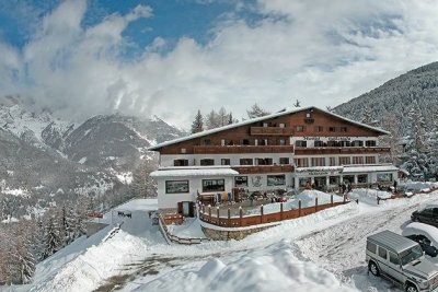 Отель Vallechiara