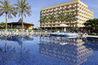 Отель Cala Millor Garden