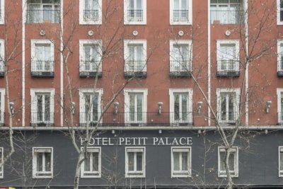 Отель Petit Palace Embassy Serrano