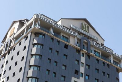 Отель Sevilla Center