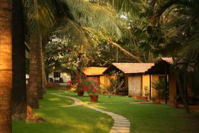 CHALSTON BEACH RESORT