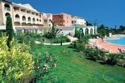 Отель Residence P&V Les Calanques Des Issambres Apt