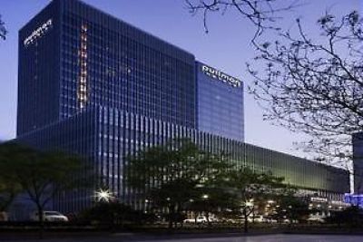 Отель Pullman West Wanda