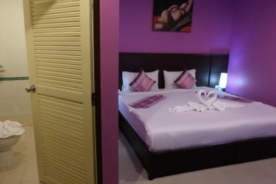Отель Hollywood Inn Love