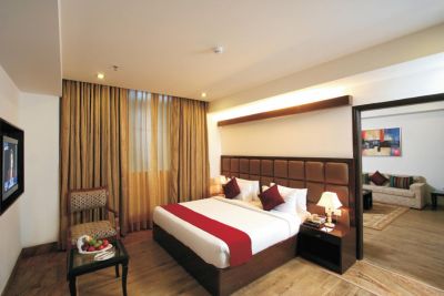Отель Taurus Hotel & Conventions