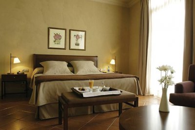 Отель Bremon Hotel Cardona