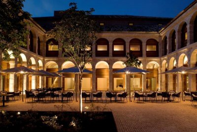 Отель Parador De Alcala De Henares