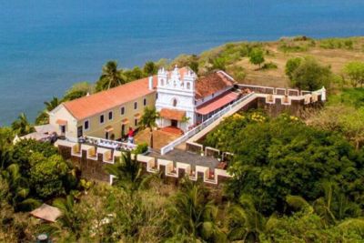 Отель Fort Tiracol Heritage