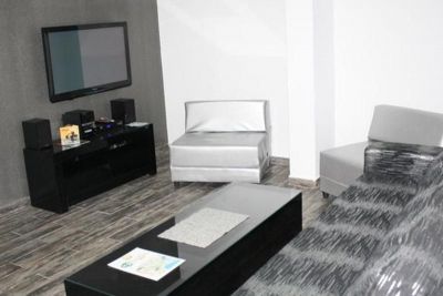 Отель Rich Luxury Suites
