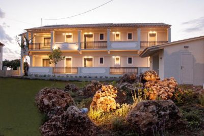 Отель Cressida Seaside Apartments