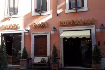 Отель Fori Imperiali Cavalieri