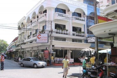 Отель Baan Dok Mai