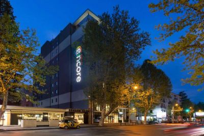 Отель Ramada Encore Tbilisi