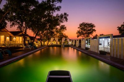 WHITE WOODS RESORT & SPA