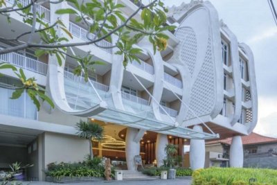 Отель Bedrock Hotel Kuta