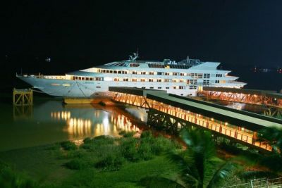Отель Vintage Luxury Yatch Hotel