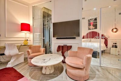 Отель Holm Boutique & Spa