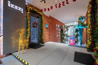 IZZZI У ГОСТИНОГО ДВОРА