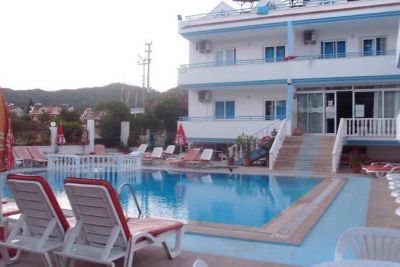 Отель Huner Apartments