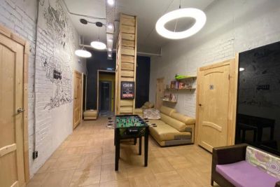 Отель Bird House Hostel