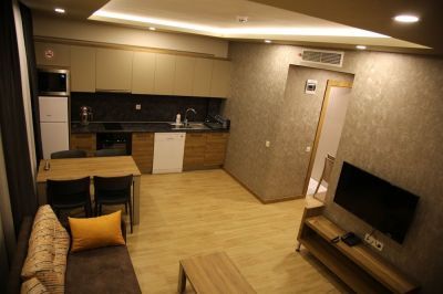 Отель Golden World Suite Hotel