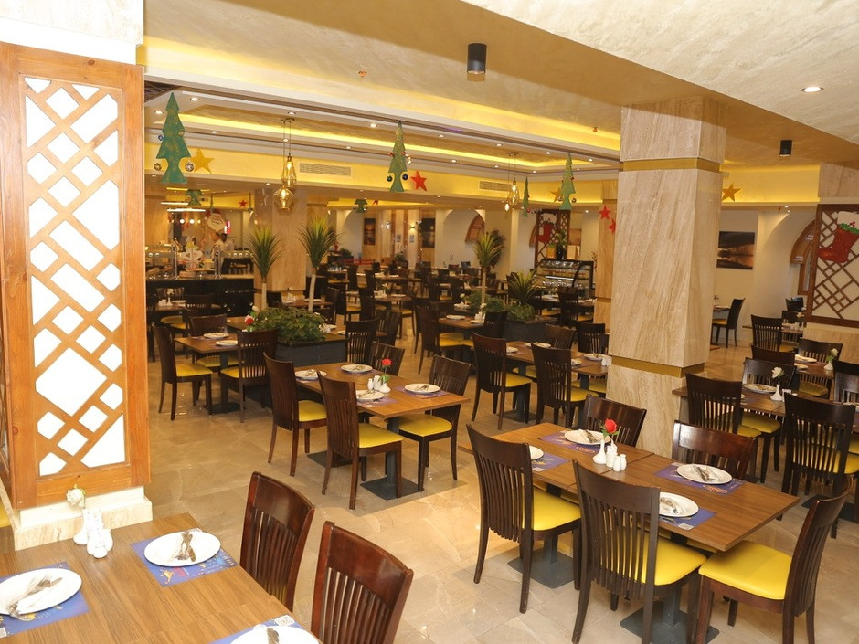 Фото отеля ALADDIN BEACH RESORT