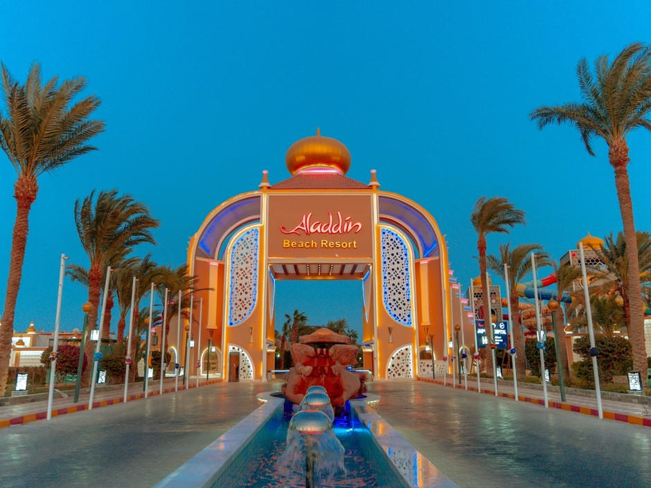 Фото отеля ALADDIN BEACH RESORT