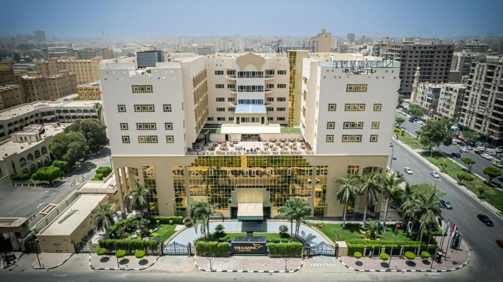 Triumph Plaza — Каир