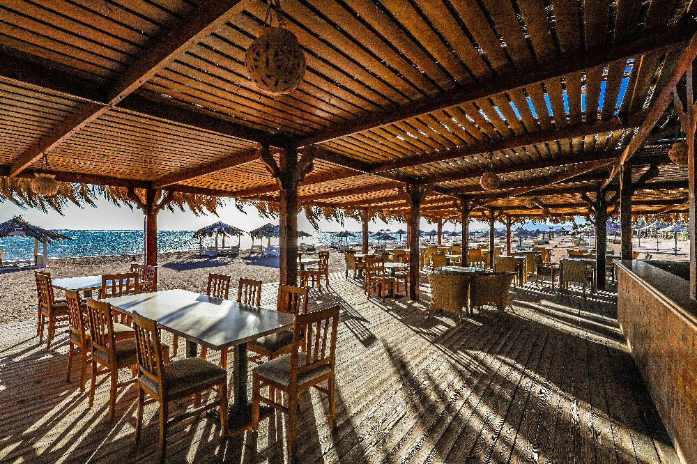 Фото отеля AMWAJ OYOUN RESORT & CASINO (EX. AA AMWAJ HOTEL & RESORT)