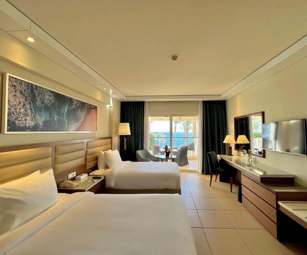 Фото отеля GRAND ROTANA RESORT & SPA