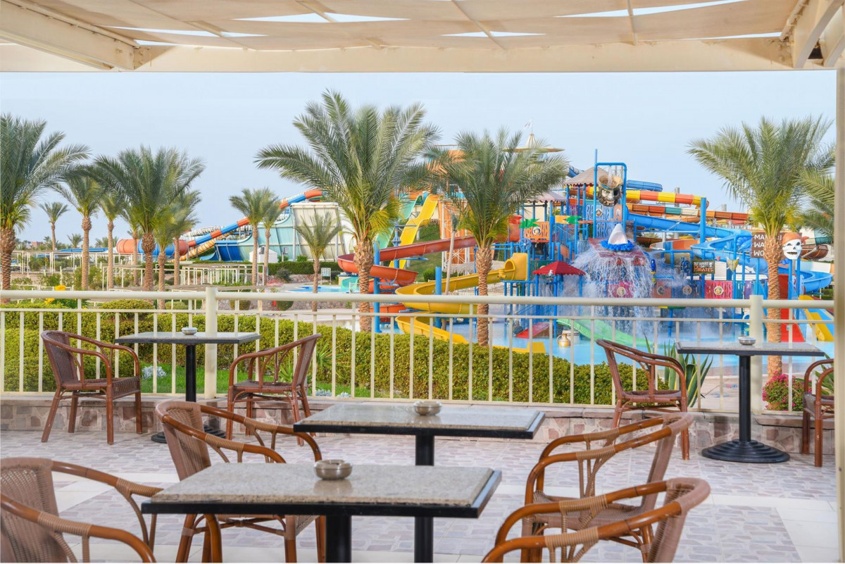 Фото отеля JAZ AQUAVIVA MAKADI BAY 