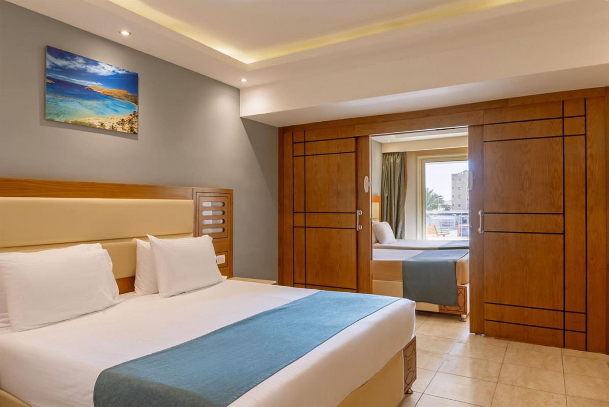 Фото отеля SUNRISE ALORA AQUA PARK RESORT (EX. CAESAR PALACE)