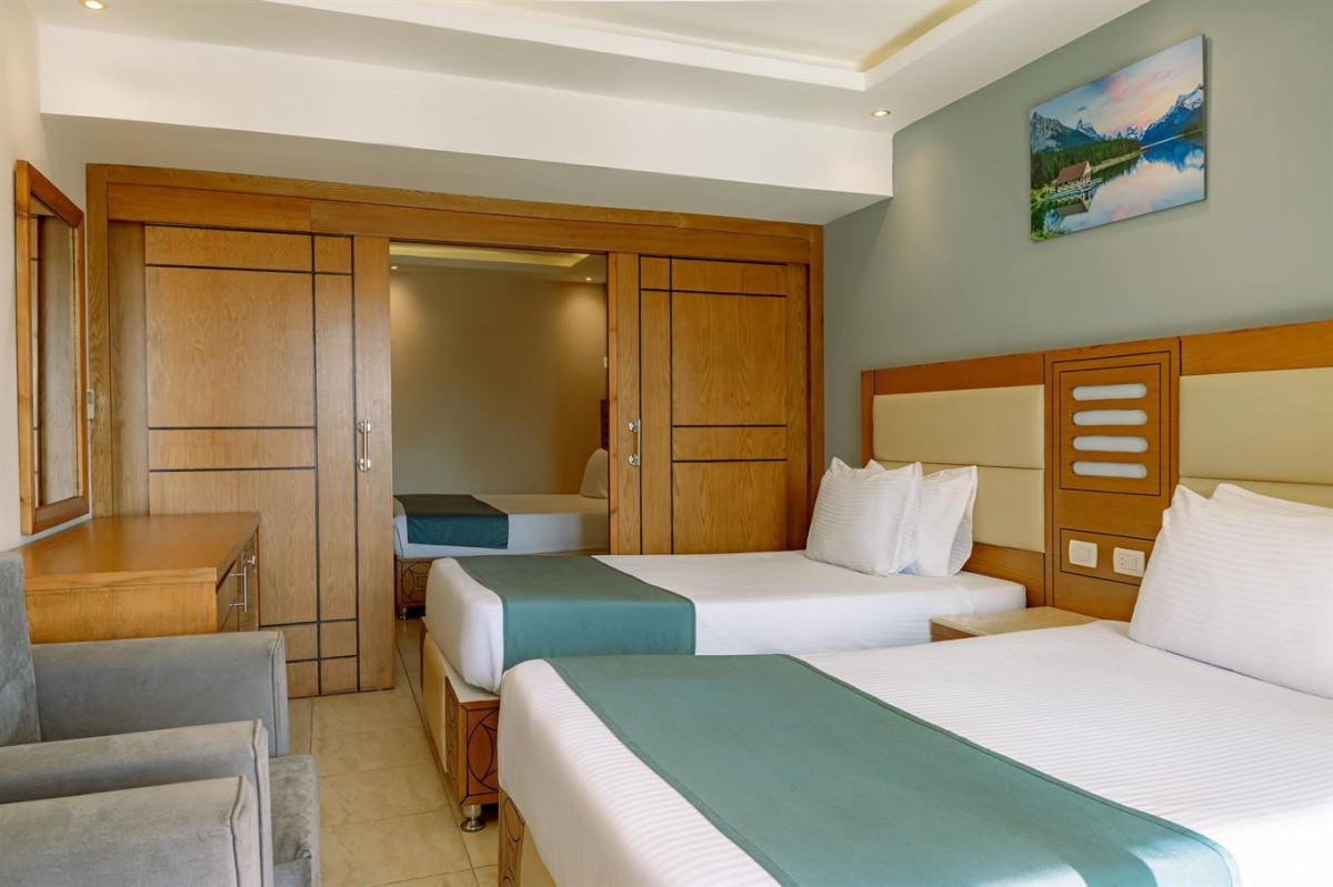 Фото отеля SUNRISE ALORA AQUA PARK RESORT (EX. CAESAR PALACE)