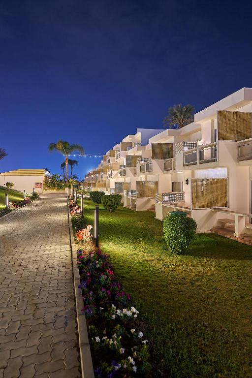 PYRAMIDS PARK RESORT