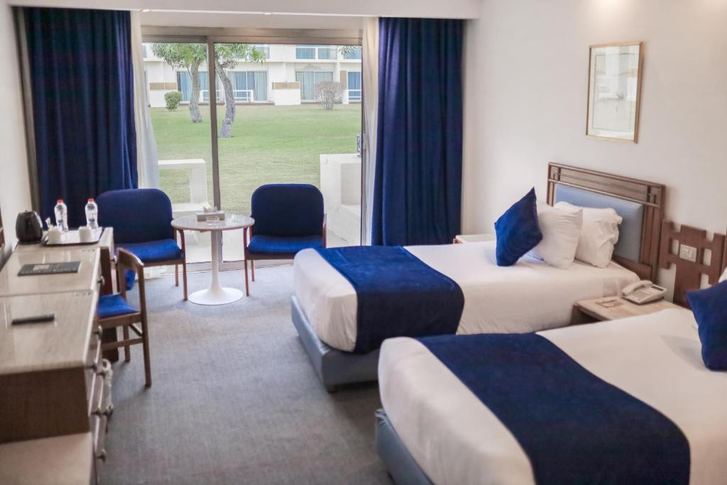 PYRAMIDS PARK RESORT