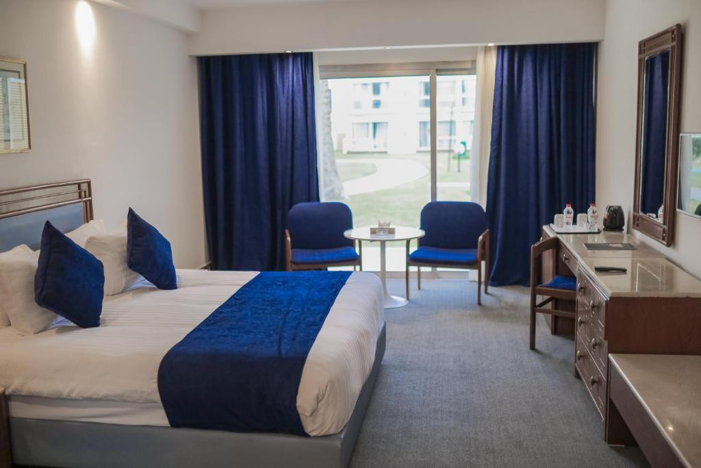 PYRAMIDS PARK RESORT