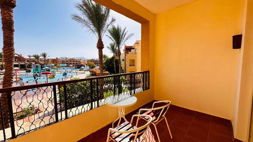 Фото отеля REGENCY PLAZA AQUA PARK & SPA