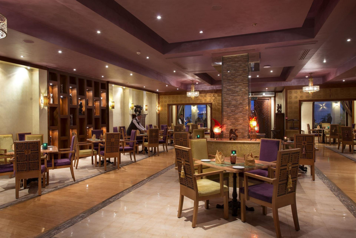 Фото отеля SUNRISE ARABIAN BEACH RESORT