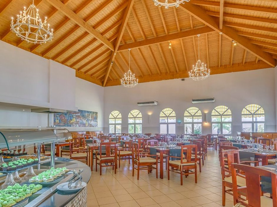 Фото отеля MEMORIES CARIBE BEACH RESORT (ADULTS ONLY 16+)