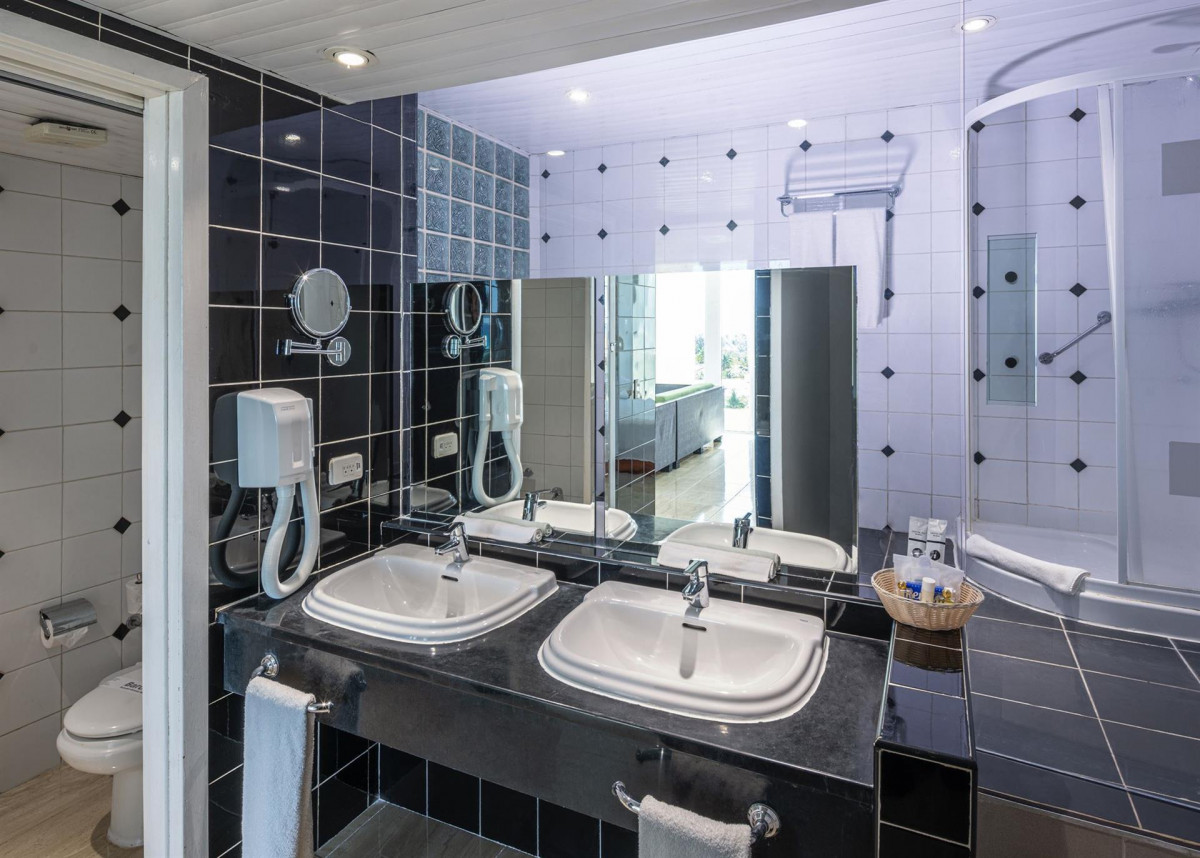 Фото отеля BARCELO SOLYMAR